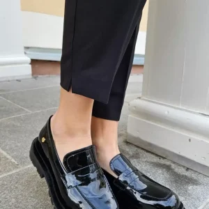 Champagne and Monday Loafers – Svart