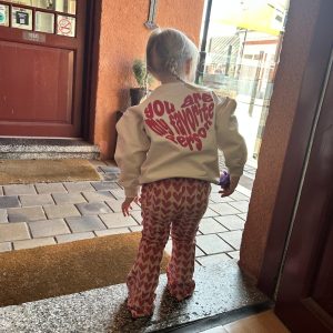Sweater med texten ”you are my favorite person”