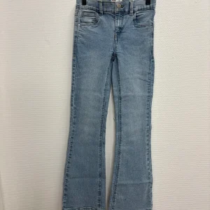 NKFPOLLY – Ljusblå bootcut jeans