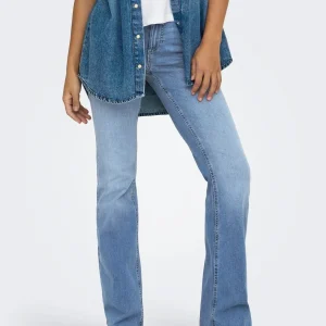 ONLBLUSH – Flared jeans med ficklock